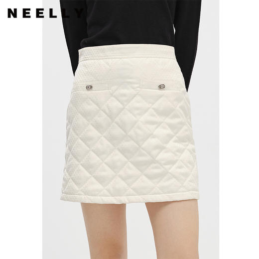 NEELLY纳俪商场同款冬季高腰半身裙女菱格显瘦百搭A字裙白色短裙N22101E01189 商品图3