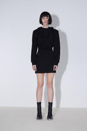 POLO式掐腰连帽短卫衣裙