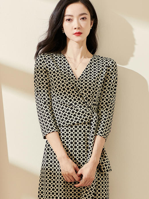 剩S/M 米思阳2025春季新款知性优雅印花裙系带收腰七分袖v领连衣裙0296 商品图1