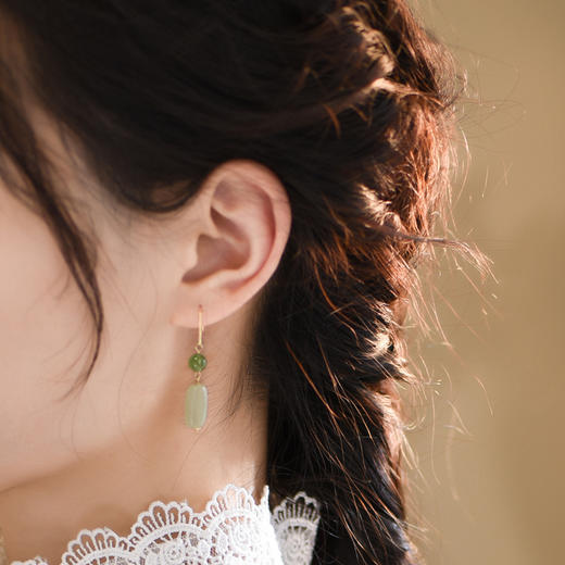 QSS倾尽年华和田玉碧玉14K包金原创小众设计国潮感轻奢耳环耳夹 商品图2