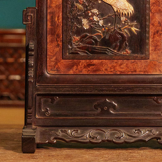 清 紫檀镶瘿木百宝嵌鹤寿图插屏 商品图3