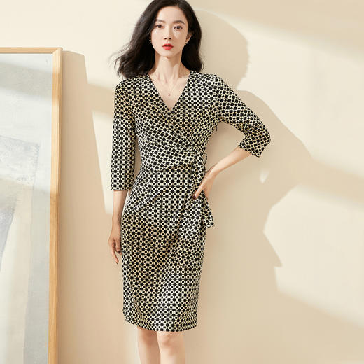 剩S/M 米思阳2025春季新款知性优雅印花裙系带收腰七分袖v领连衣裙0296 商品图0