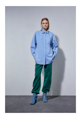 休闲宽松版衬衫