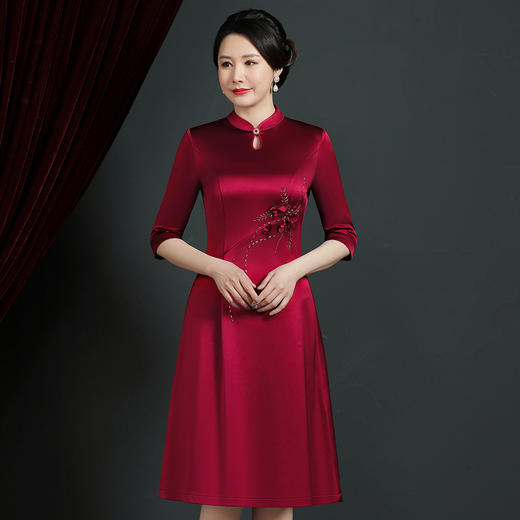 JC-62310醋酸旗袍气质红色婚宴喜婆婆礼服 商品图3