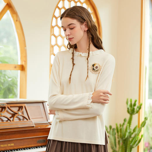 famecoco范可儿原创设计高弹花边t恤女纯色磨毛打底衫F228BB010 商品图4