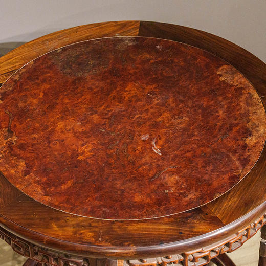 清 红木镶瘿木透雕回纹五足圆桌 商品图1