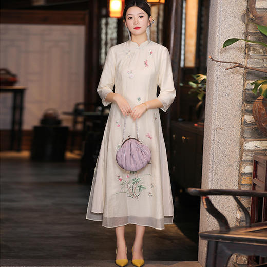 国风复古年轻款显瘦绣花奥戴改良旗袍 FL-21136 商品图3