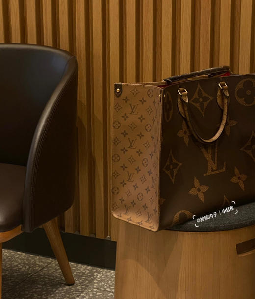 LV onthego 购物袋女包 商品图9