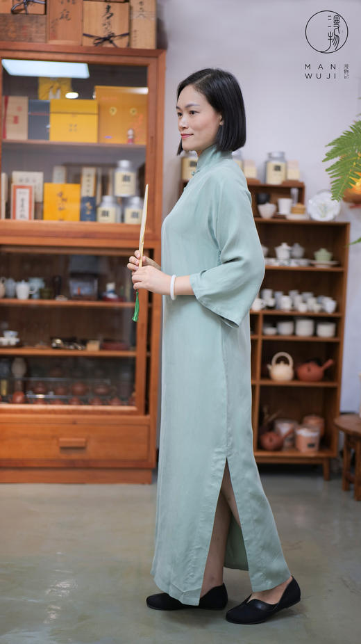 铜氨丝【葭菼】连肩袖旗袍 商品图3