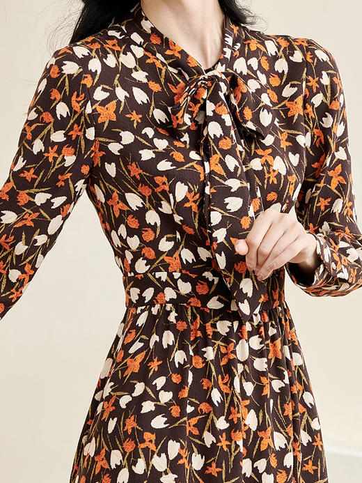 剩S/XXL 米思阳2024秋新款知性优雅系带领碎花连衣裙大摆针织中长裙3173 商品图4