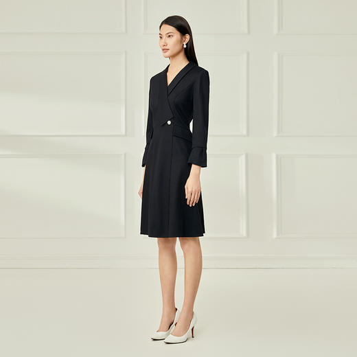 EITIE爱特爱冬季新品V领高腰修身显瘦气质优雅连衣裙6707434 商品图3