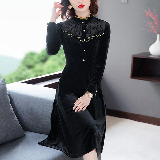 XY-AS6530 2022秋季新款气质优雅蕾丝拼接长袖过膝中长款裙子复古丝绒连衣裙 商品图2