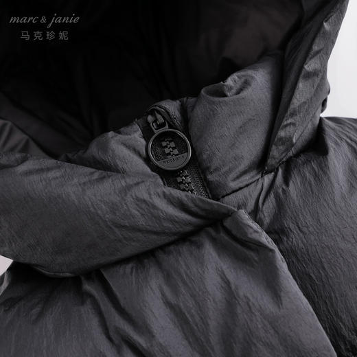 马克珍妮冬装新款 女童超轻加厚保暖羽绒服221058 商品图3
