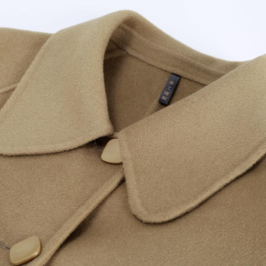 MH9D7斯尔丽瑟俪2022年冬上新商场同款精致简约利落干练娃娃领大衣外套 商品图3