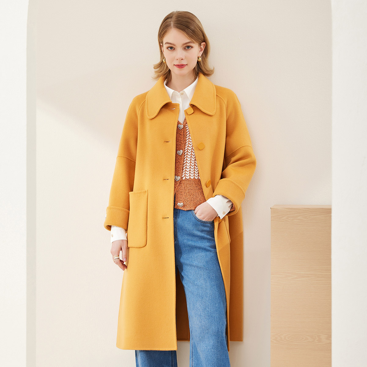 MH9D7斯尔丽瑟俪2022年冬上新商场同款精致简约利落干练娃娃领大衣外套