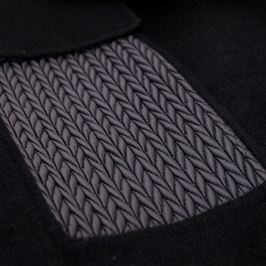 MH9G8斯尔丽瑟俪2022年冬上新商场同款连帽式异材质拼接休闲阔版型大衣 商品图2