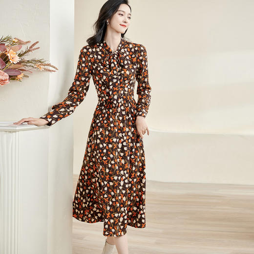 剩S/XXL 米思阳2024秋新款知性优雅系带领碎花连衣裙大摆针织中长裙3173 商品图0