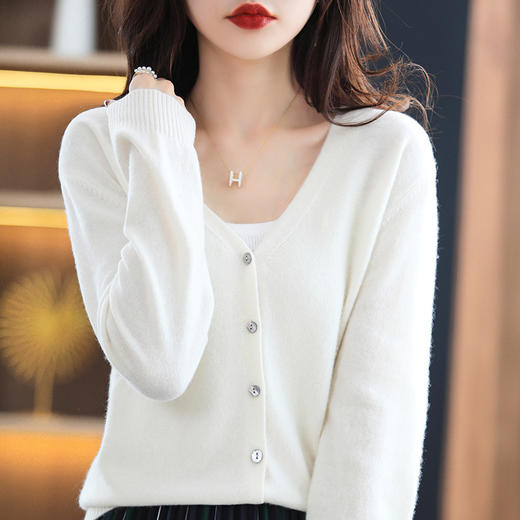 V领薄款针织打底开衫宽松外套 商品图8