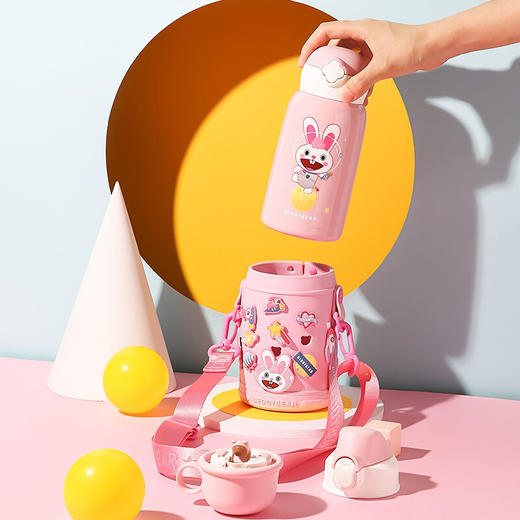 杯具熊儿童保温杯大容量男女宝宝316不锈钢吸管水杯一杯三盖户外直饮便携水杯 洞洞杯-登月兔 商品图1