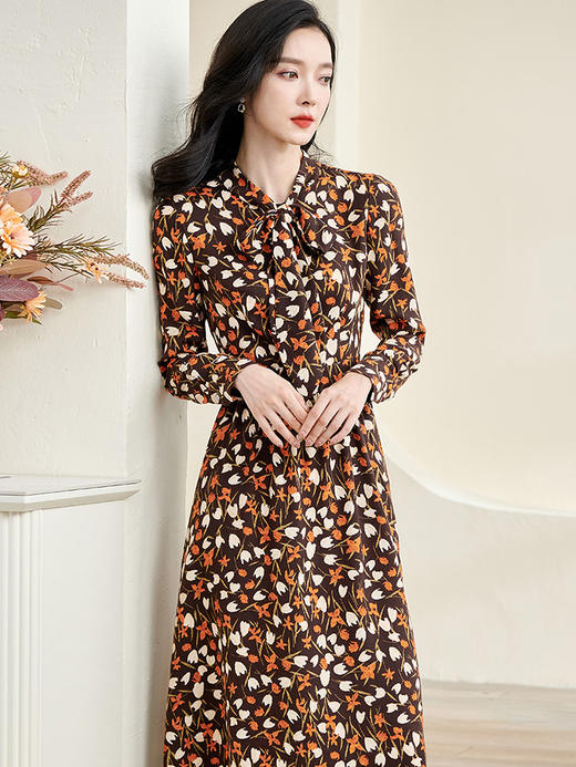 剩S/XXL 米思阳2024秋新款知性优雅系带领碎花连衣裙大摆针织中长裙3173 商品图1