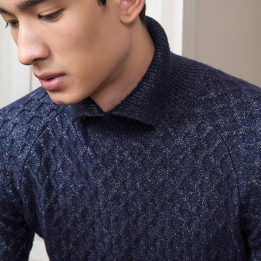 【B120208】藏青锦纶混纺毛衣 FNKNW113NA 商品图3