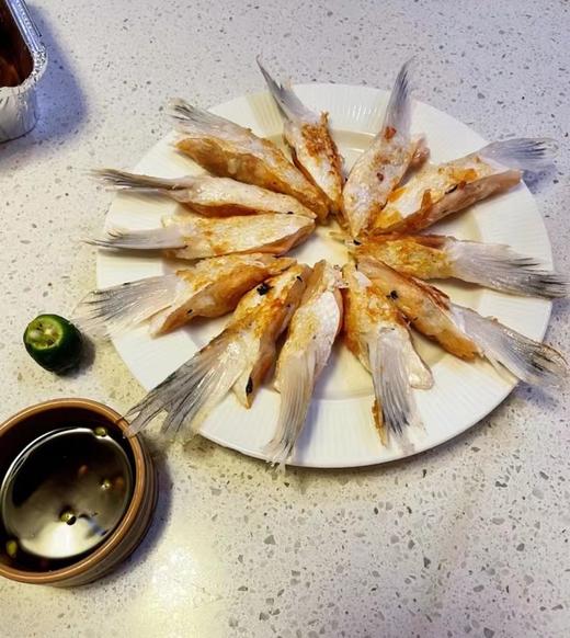 【三文鱼边角料大清仓】三文鱼鱼头可煲汤，鱼尾可香煎，碎肉可炒饭，鱼鳍可红烧，边角可当喵粮 商品图4