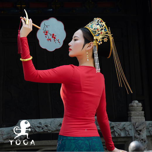 壁虎瑜伽【2209SY192】方领修腰拉链长袖外套（有胸垫）【5天发货】 商品图3