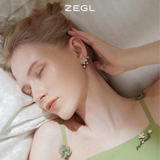 ZEGL设计师花间集系列栀子花朵仿珍珠耳环女森系耳钉925银针耳饰 商品图2