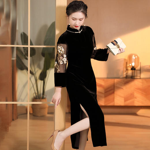 AYK QF-220810 真丝丝绒拼接欧根纱绣花长款旗袍九分袖国风连衣裙2022秋冬女装 商品图1