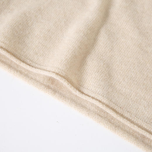 VIMAGE纬漫纪冬季新款100%山羊绒高领套头纯色修身针织衫V1801416 商品图5