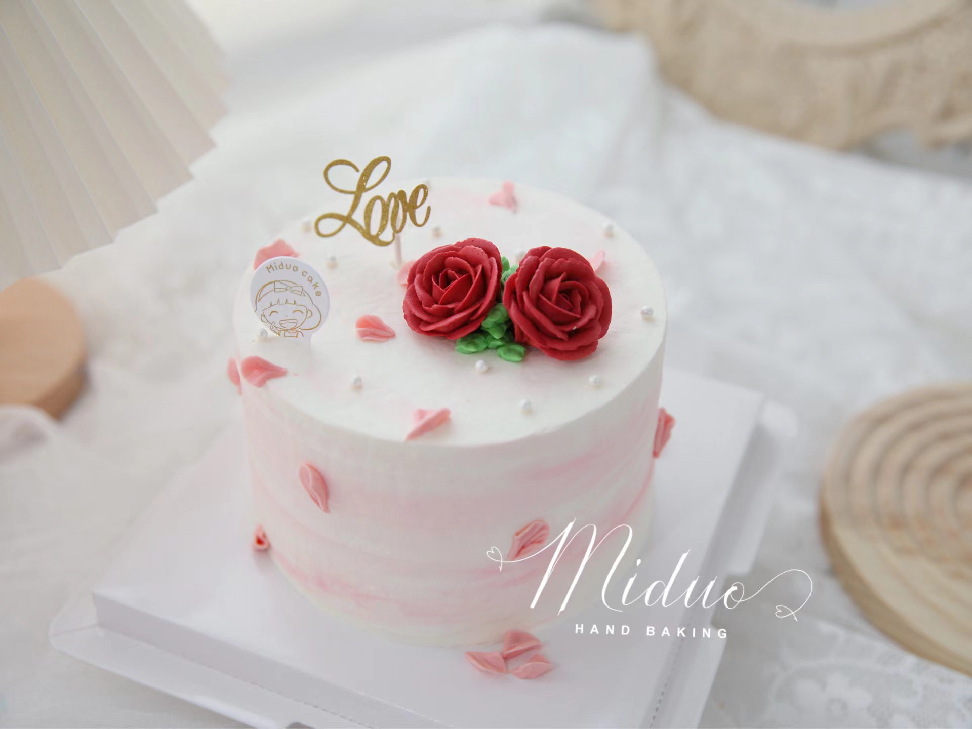 女士款 韩式裱花 红玫瑰 小清新 爱恋 love 蛋糕