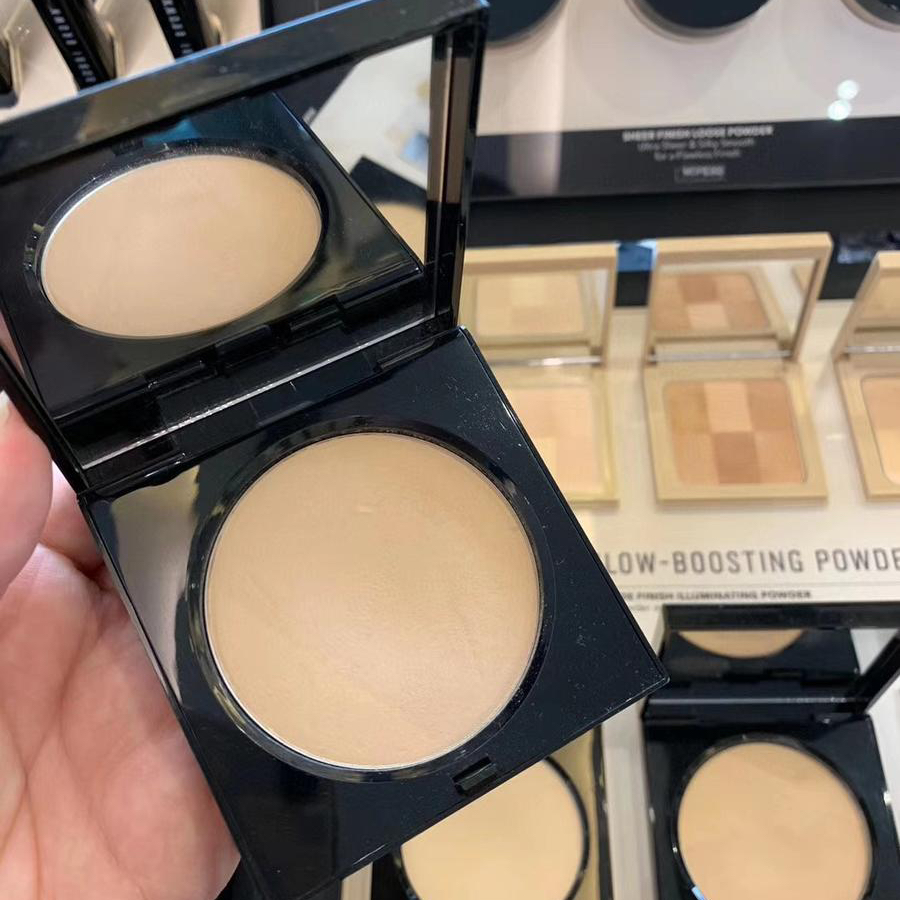 Bobbi brown芭比布朗蜜粉饼