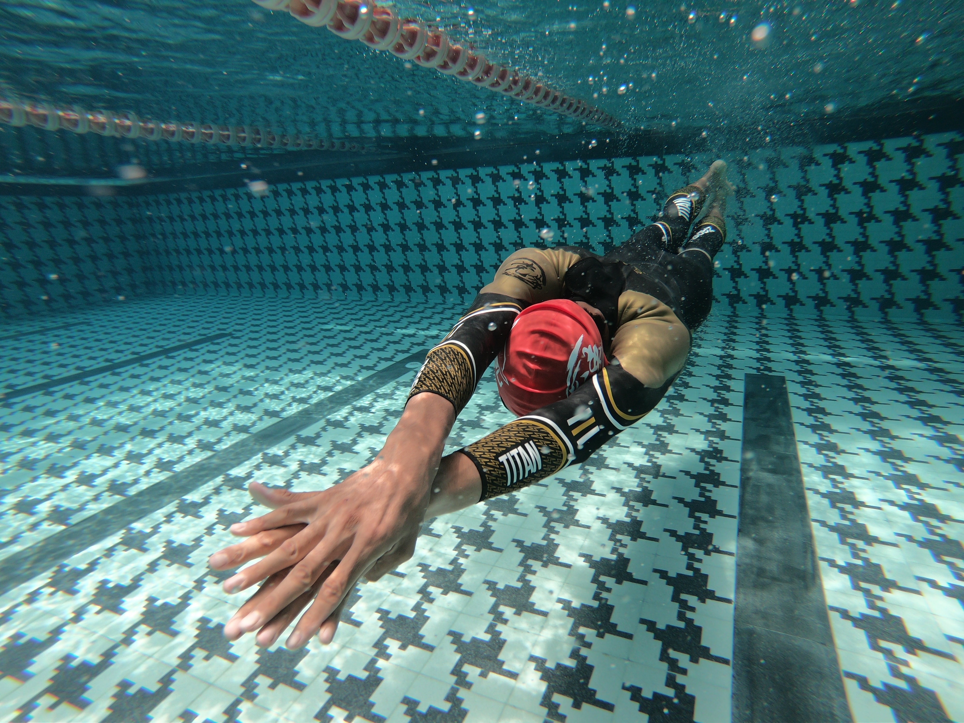 ZAOSU TITAN WETSUIT 党版自由泳快速穿脱胶衣(一代/二代）