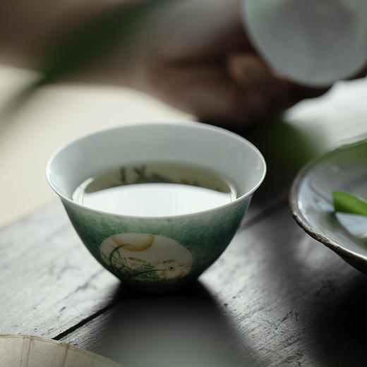无落景德镇釉下彩手绘萌兔眺月盖碗手工陶瓷泡茶碗茶碗功夫茶满容150cc 商品图2