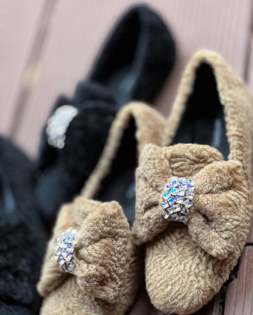 westory22年新款钻扣蝴蝶结毛毛鞋女外穿豆豆鞋72921 商品图2