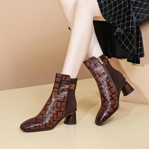 秋冬季高跟鞋，新款方头拼色显瘦靴粗跟短靴   DPJ-8653 商品图1