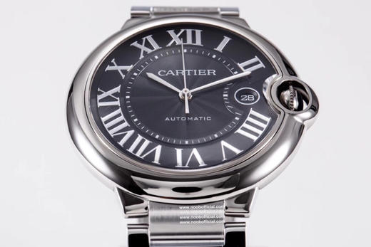 经典重现【荟萃过往复刻精华 开辟AF超神之路】
AF精于工，卓于质，美与形。匠心打造举世无双克隆体——卡地亚蓝气球42mm系列。圆润典雅，尽显高贵气质。 商品图2