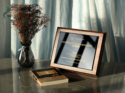 胡桃实木奖牌定制定做金箔授权牌证书木托代理加盟商荣誉牌匾制作 商品图3