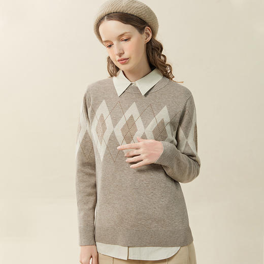 Famecoco范可儿复古菱形格毛衣女套头秋冬宽松圆领长袖针织衫F228DB014 商品图3