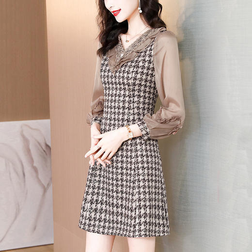 黛唯梵2022春装新款女轻奢女装氛围感名媛v领洋气内搭长袖打底裙 商品图0