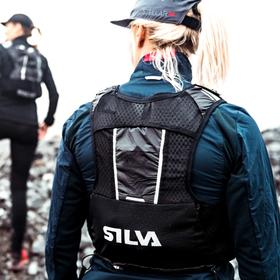 两步路户外 瑞典SILVA轻量越野背包 Strive Light Black 5男女跑步运动户外越野跑随身收纳装备双肩包