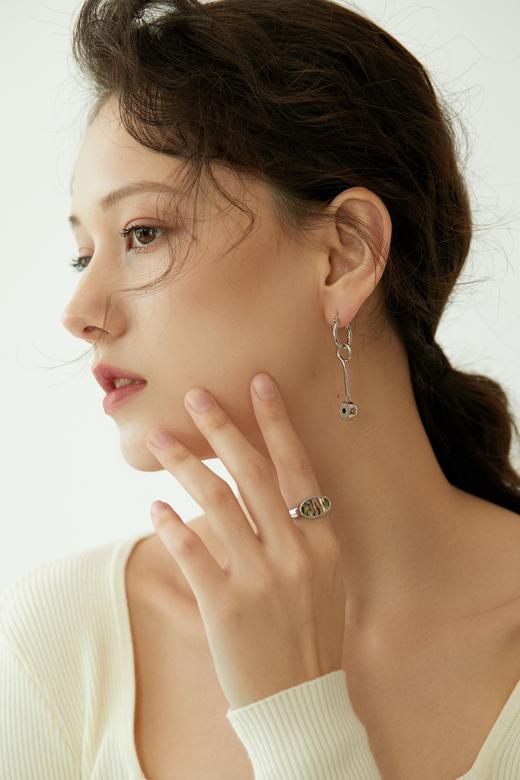 SOL DE VERANO La Credencia Ring 鲍鱼贝戒指 商品图3