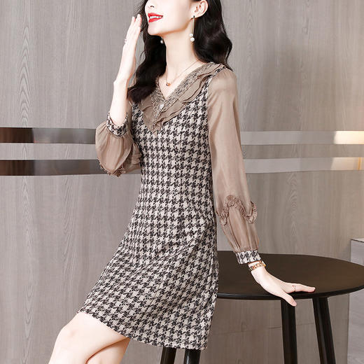 黛唯梵2022春装新款女轻奢女装氛围感名媛v领洋气内搭长袖打底裙 商品图3