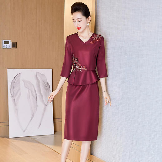 LC-2286喜婆婆装婚宴假两件改良版旗袍高贵婚礼优雅丈母娘大码礼服 商品图2