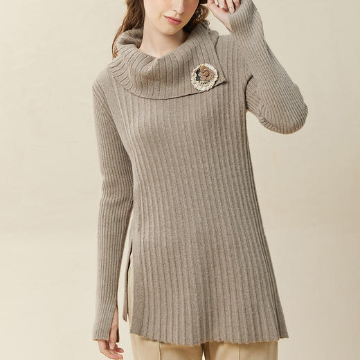 Famecoco范可儿坑条针织衫秋冬款小众原创设计围脖可拆毛衣F228DB010 商品图1