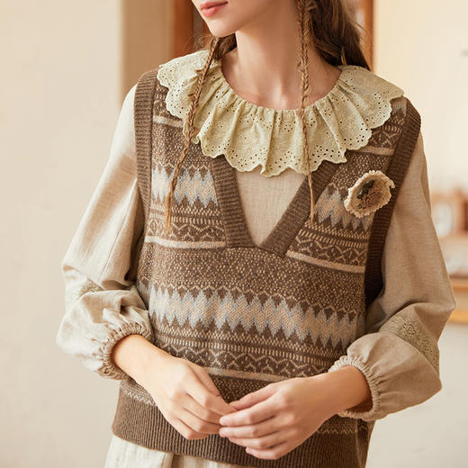Famecoco范可儿复古提花针织马甲女秋冬套头v领无袖坎肩背心F228CA028 商品图1