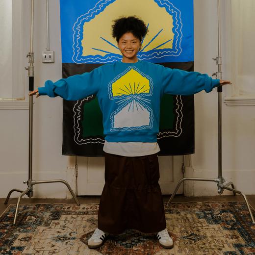 CryingCenter 泪屋系列 房与屋中庭烟花湖蓝色圆领加绒卫衣软糯 商品图2