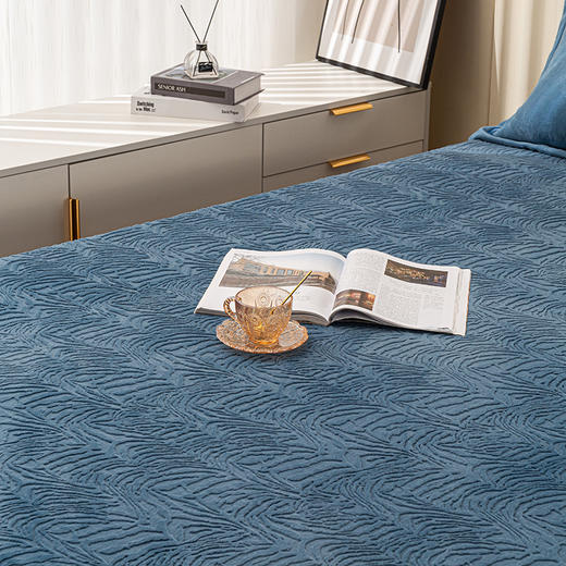 多喜爱美眠康  加厚雕花绒床笠 商品图2