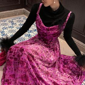 BeQueenStory 【漫舞玫瑰】修身吊带玫瑰印花丝绒连衣裙