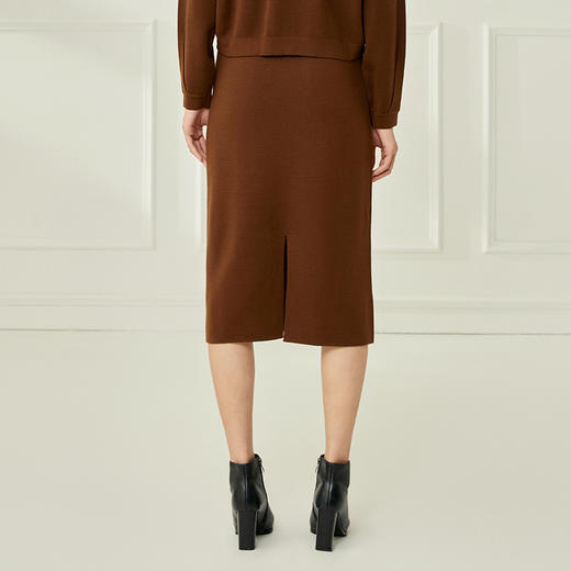 EITIE爱特爱秋冬新款时尚包臀保暖过膝针织半身裙秋冬女半裙6701406 商品图5